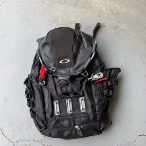 Oakley Kitchen Sink Backpack